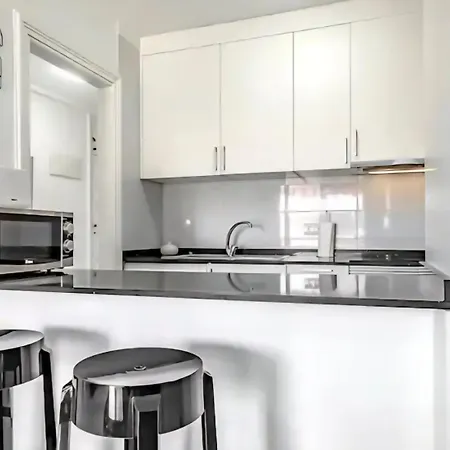 Apartament Magnificent Beachfront *