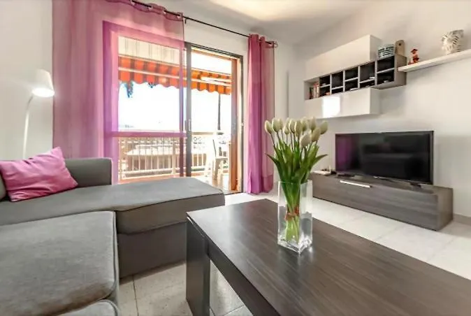 Magnificent Beachfront * Arona (Tenerife)